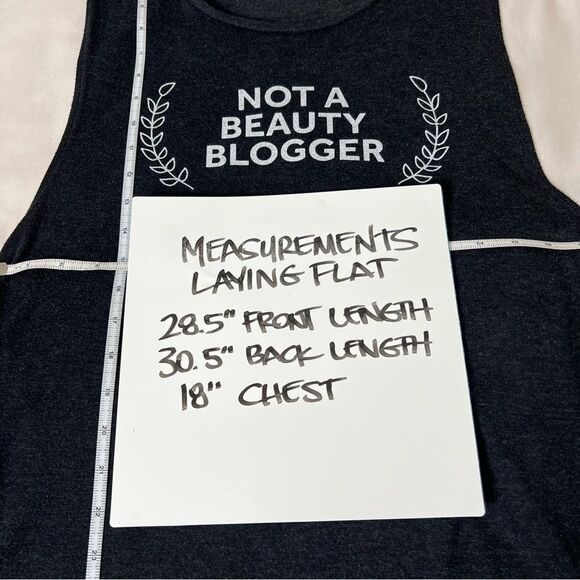 The Home Edit Women's Size XXL Not A Beauty Blogger Dark Grey Tank Top - Picture 6 of 10